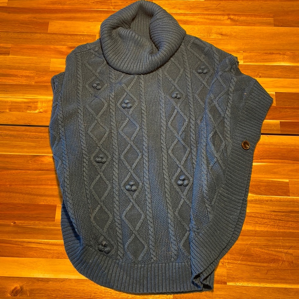 TALBOTS PONCHO SWEATER SZ S